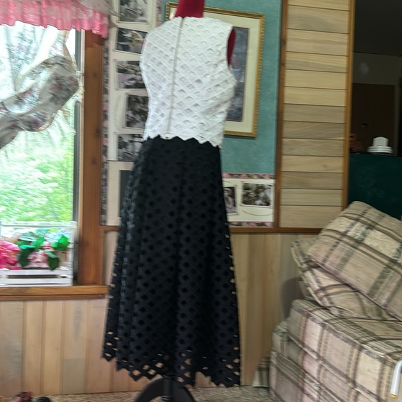 NWT 2 piece skirt /blouse dress White House black market - Picture 6 of 13